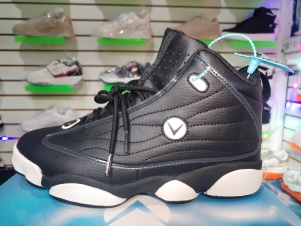 Zapatillas tipo Básquet  , corte alto/Negro